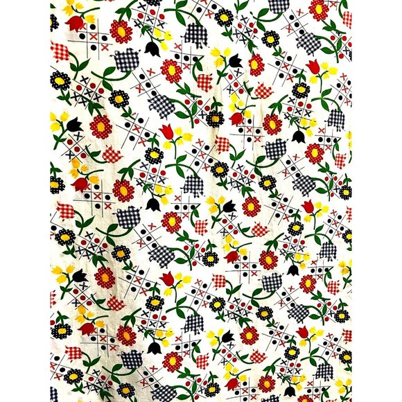 XOX Floral Daisy Tulip Flower Fabric Small Print 2 Pcs. 44" W x 32" & 19" x 44" - Picture 11 of 11
